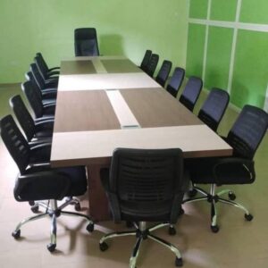 Table de réunion de 14 à 16 personnes