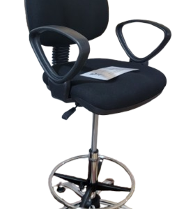 Chaise comptoir en tissu roulante avec une pose pied circulaire et reposant sur 5 branche en acier