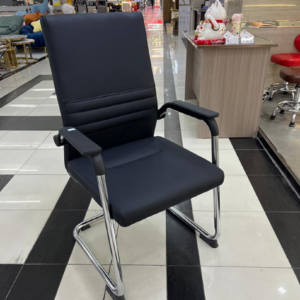 Fauteuil visiteur ou encore chaise visiteur en cuir Pied chromé avec accoudoir fixe