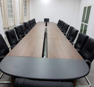 Table de réunion modulable de 14 à16 personnes